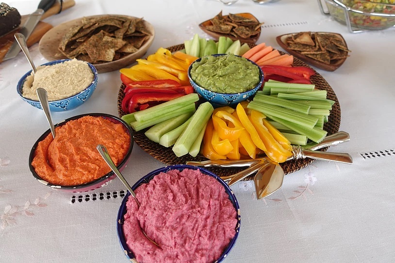 Raw Vegetables with Dips
