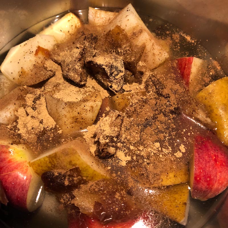 Seasonal-Spicy-Fruit-Compote