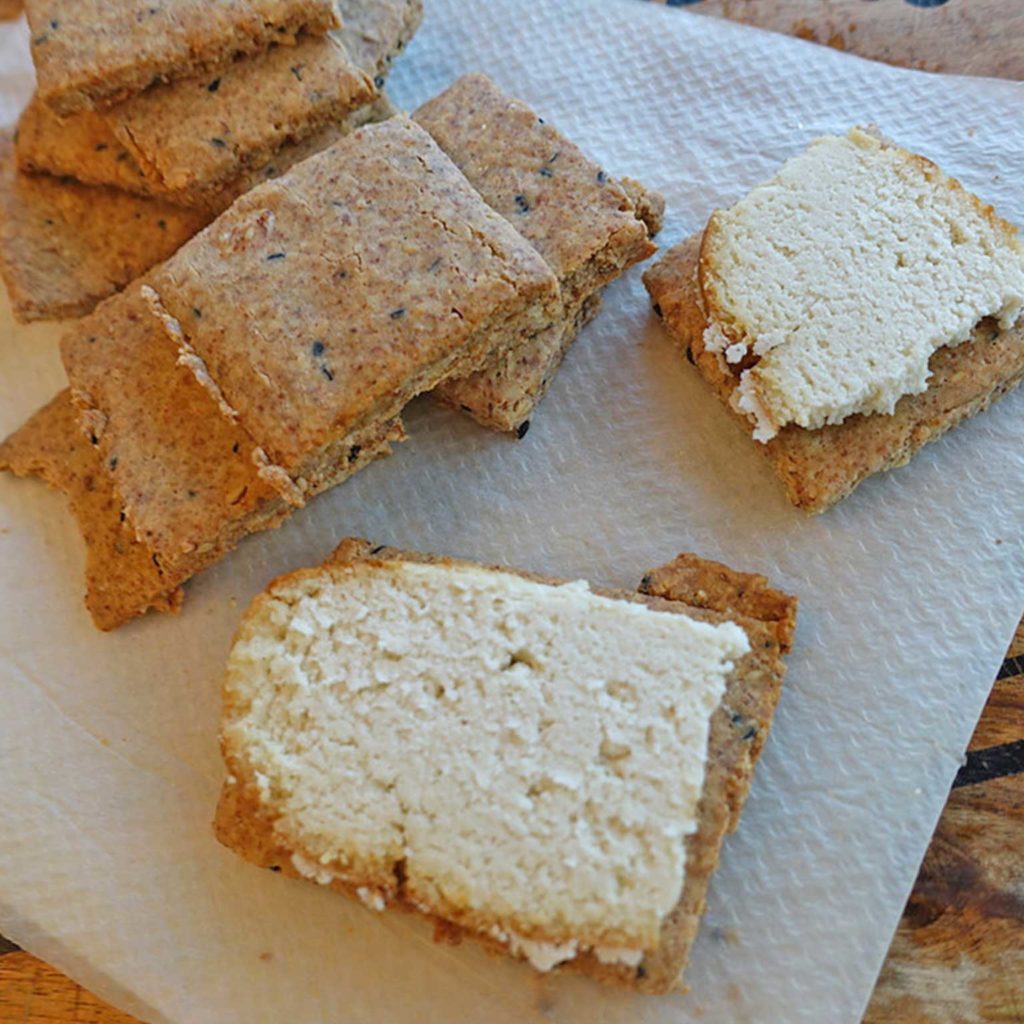 best-almond-crackers-recipe