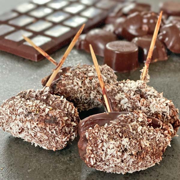 best-chocolate-covered-dates-recipe
